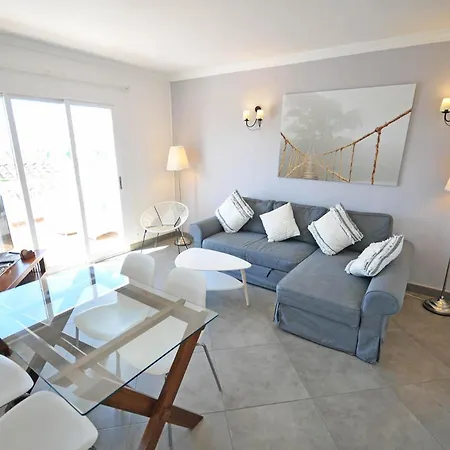 Palmas 15b, Oasis De Capistrano Tatil Evi Nerja